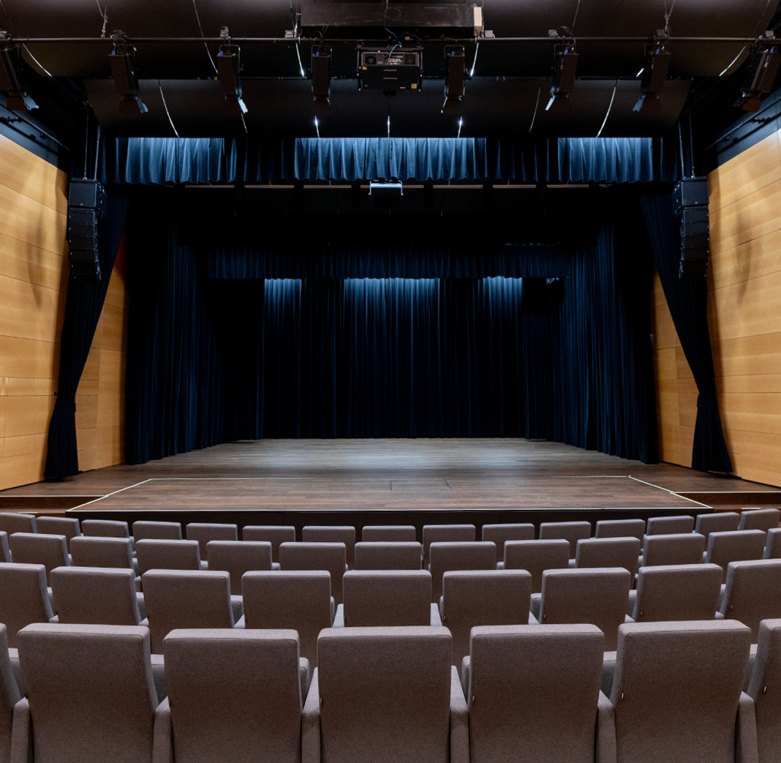La salle de spectacle de l'ArcA vue depuis les gradins